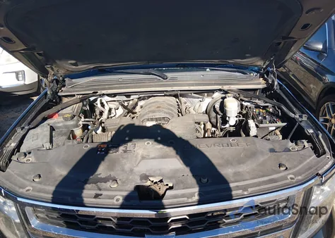 2015 Chevrolet Suburban 1500 Lt z USA, uszkodzony, nr VIN 1GNSCJKC7FR561689